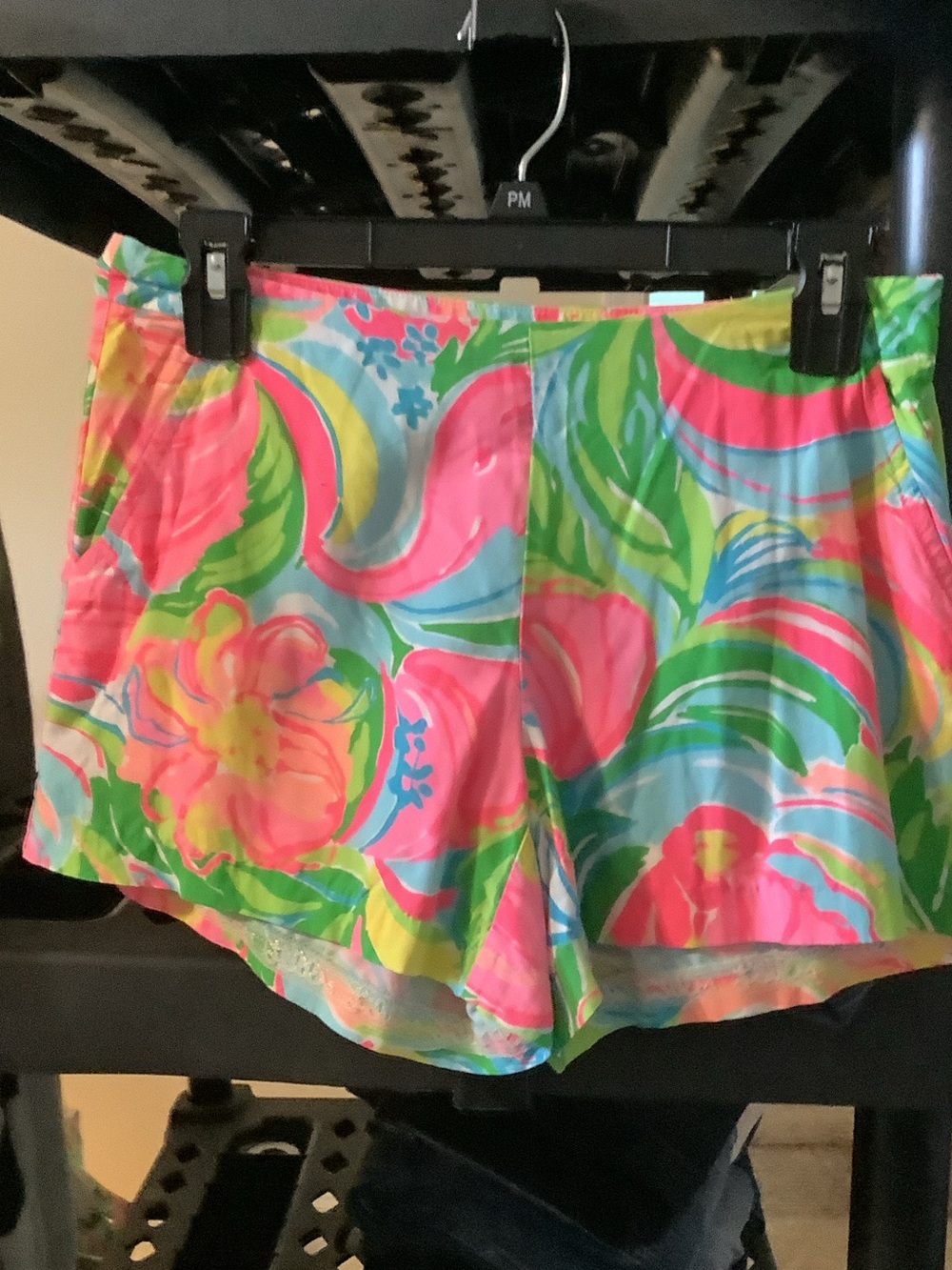 Lilly Pulitzer Multicolor Tropical Print Shorts, side zip, unlined - Picture 3 of 12